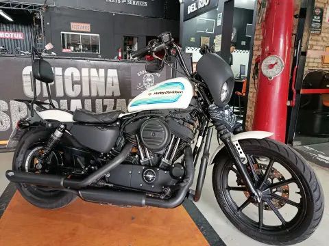 HARLEY DAVIDSONSPORTSTER IRON 1200