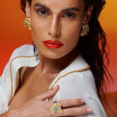 Conjunto de brinco e anel esmaltado banho em ouro 18k