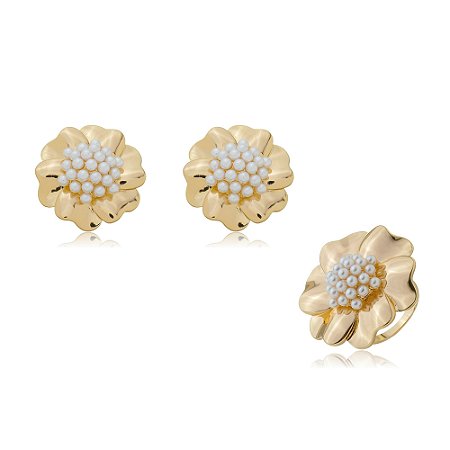 Conjunto de brinco e anel de perola banho em ouro 18k