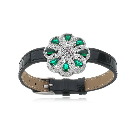 Pulseira de couro com pingente cravejado de zirconia esmeralda