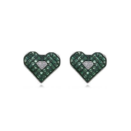 Brinco de base de coração cravejado de zirconia esmeralda banho em rodio branco