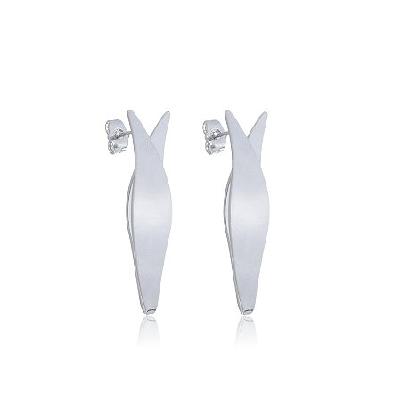 Brinco liso banho em rodio branco