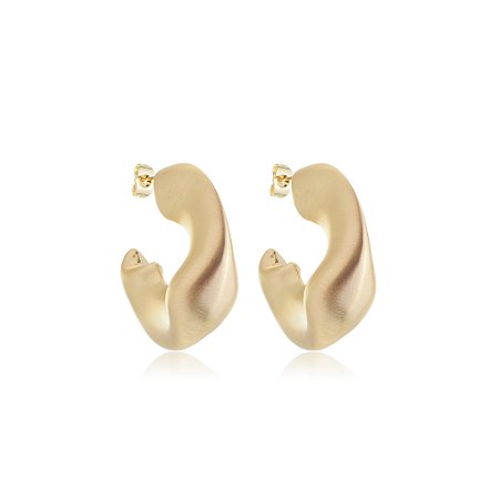 Brinco de argola dourado liso acetinado banho em ouro 18k