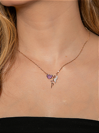 Colar com pingente cravejado de zircônia cristal e pink banho em ouro 18k