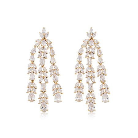 Brinco dourado cravejado com zircônias  Banho em ouro 18k
