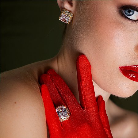 Conjunto de brinco e anel cravejado com zirconia cristal banho em ouro 18K