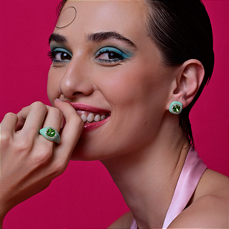 Conjunto de brinco e anel esmaltado com zirconia banho em Ouro 18K