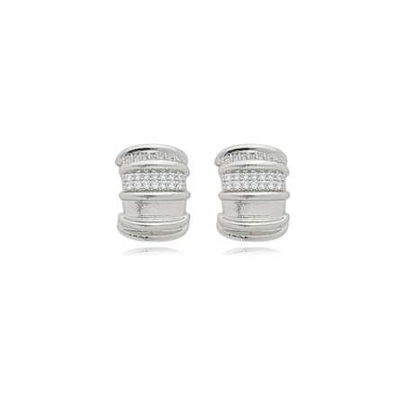 Brinco de argola cravejado de zirconia cristal banho em rodio branco