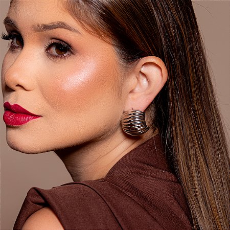 Brinco de argola liso banho em rodio branco