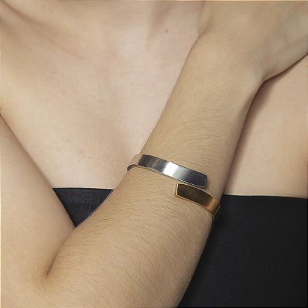 Bracelete liso acetinado banho duplo