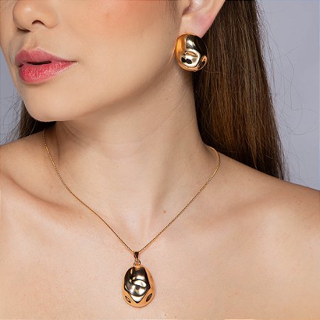 Conjunto de brinco e colar dourado liso banho em ouro 18k