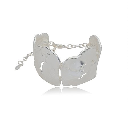 Pulseira acetinada martelada lisa banho em rodio branco