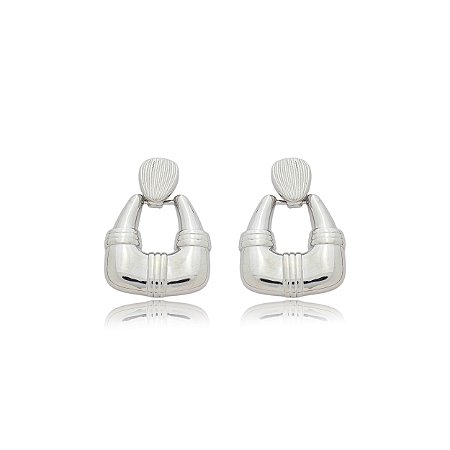 Brinco liso banho em rodio branco