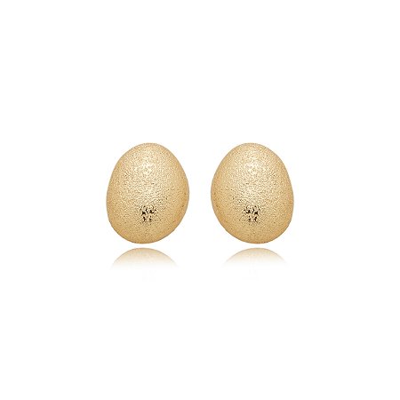 Brinco de base escovado liso banho em ouro 18k