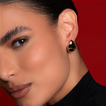 Brinco de argola liso banho em ouro 18k