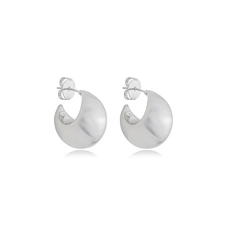 Brinco de argola liso acetinado banho em rodio branco