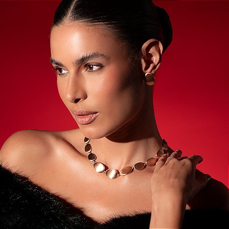 Conjunto de brinco e colar liso acetinado banho em ouro 18k