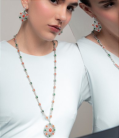 Conjunto de brinco e colar cravejado de zirconia e pedra natural banho em rodio branco
