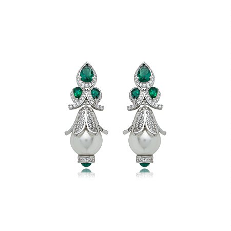 Brinco de perola cravejado de zirconia cristal e esmeralda banho em rodio branco
