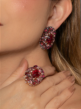 Conjunto de brinco e anel luxo cravejado de zircônia pink e pedra fusion rubelita banho em ouro 18k