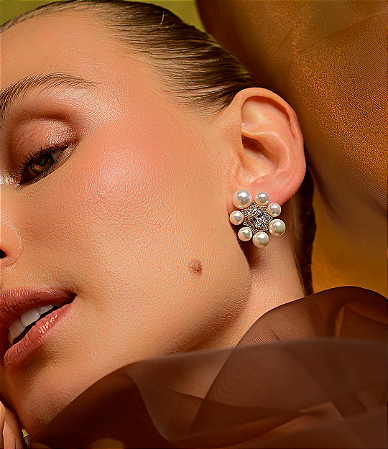 Brinco de perola cravejado de zirconia cristal banho em ouro 18k