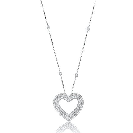 Colar com pingente de coração cravejado de zirconia cristal banho em rodio branco