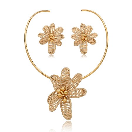 Conjunto de brinco e colar de palha artesanal banho em ouro 18k