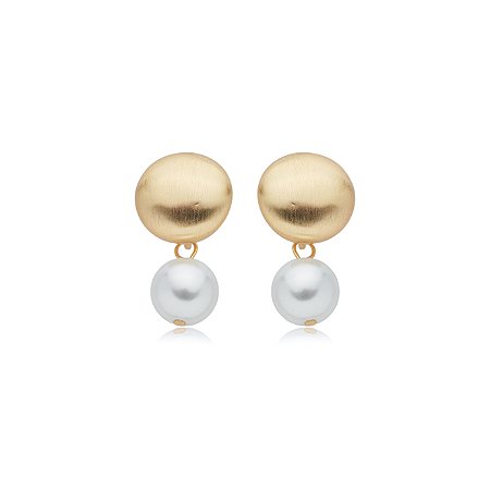 Brinco de perola liso acetinado banho em ouro 18k