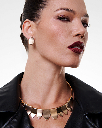 Conjunto de brinco e colar acetinado banho ouro 18k