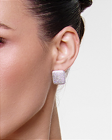 Brinco cravejado de zircônia cristal banho em ouro 18k