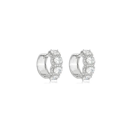 Brinco de argola cravejado de zircônia cristal banho em ródio branco