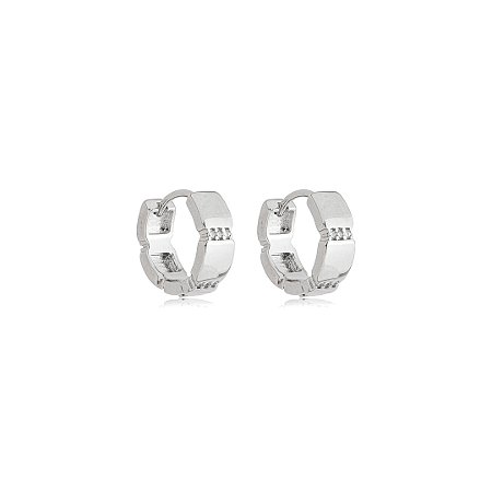 Brinco de argola cravejado de zircônia cristal banho em ródio branco