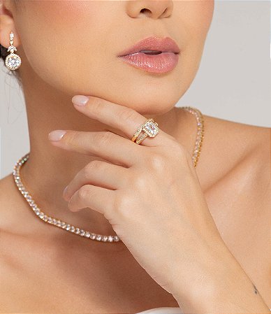 Dupla de anéis cravejados de zircônia cristal banho em ouro 18k