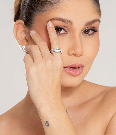 Trio de anéis cravejados de zircônia cristal banho em ródio branco