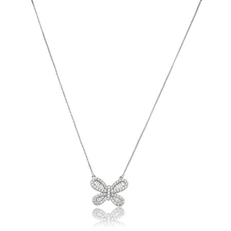 Colar com pingente cravejado de zircônia cristal banho em ródio branco