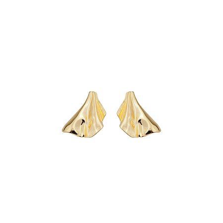 Brinco dourado orgânico liso banho em ouro 18k