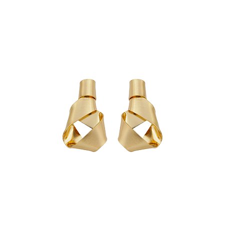 Brinco liso acetinado banho em ouro 18K