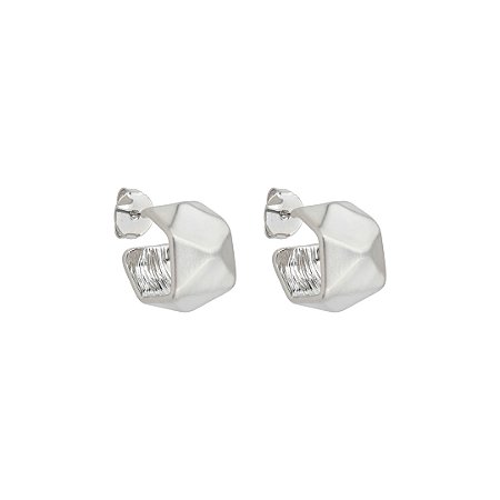 Brinco de argola liso acetinado banho em ródio branco