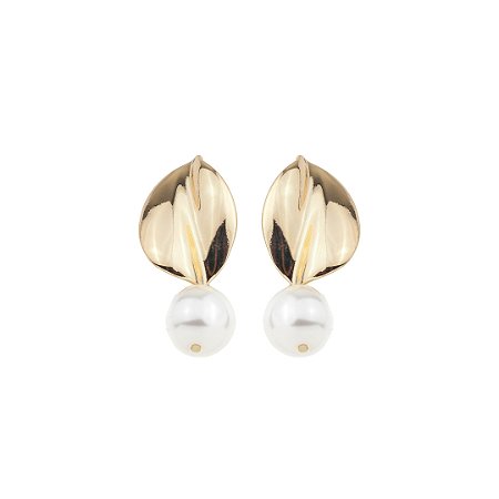 Brinco liso com pérola shell banho em ouro 18k