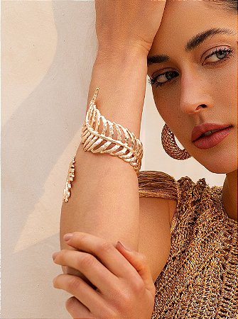 Bracelete liso banho em ouro 18k