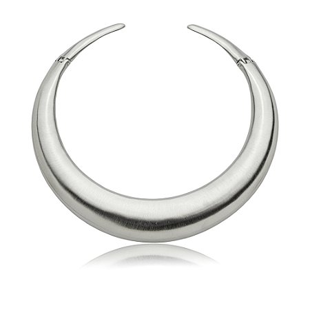 Colar de aro liso acetinado banho em ródio branco