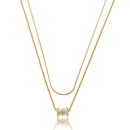 Colar Duplo com Pingente de Laço Cravejado – Banho em Ouro 18K