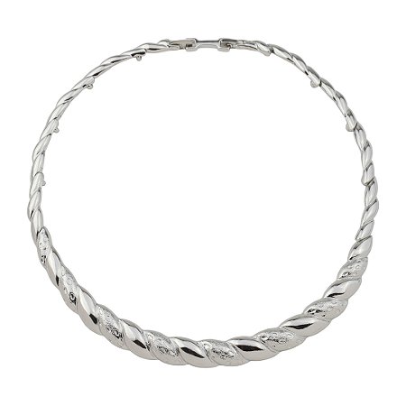 Colar de aro trançado liso banho em ródio branco