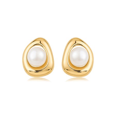 Brinco de base dourado com pérola shell banho em ouro 18k