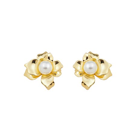 Brinco de flor dourado com pérola shell banho em ouro 18k