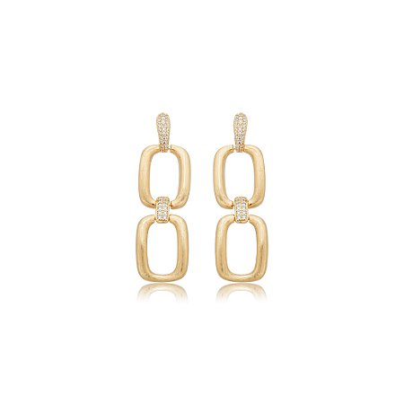Brinco liso acetinado com detalhe cravejado banho em ouro 18k