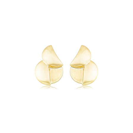 Brinco dourado liso acetinado banho em ouro 18k