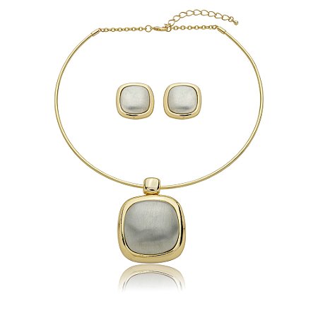 Conjunto de brinco e colar liso acetinado com banho duplo