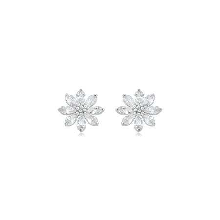 Brinco de base cravejado de zircônia cristal com detalhe em pérola banho em ródio branco