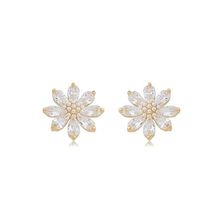 Brinco de base cravejado de zircônia cristal com detalhe em pérola banho em ouro 18k